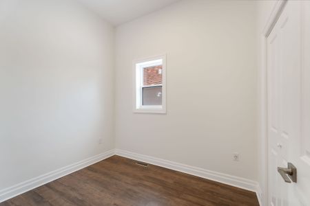 For Lease - 16 Murray Street, Hamilton, Ontario - Photo 5