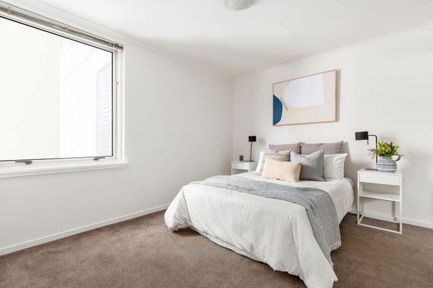 Prime Location - Photo 1