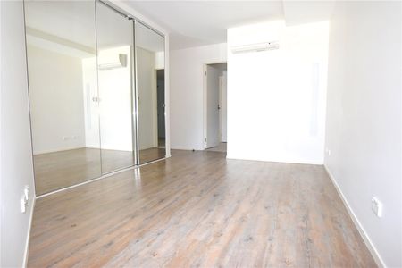 718/838 Bourke Street - Photo 3