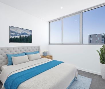 Sophisticated Sky-High Living With Barista-Grade Coffee Included - Photo 3