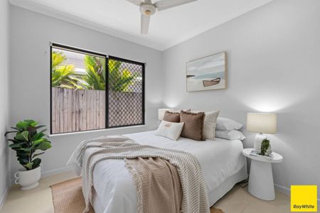MODERN STYLED FAMILY HOME - Photo 2
