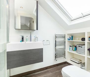 4 bedroom terraced house to rent - Photo 6