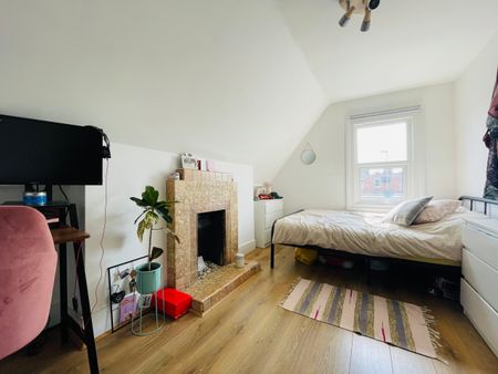 Balham High Road, Balham - Photo 4