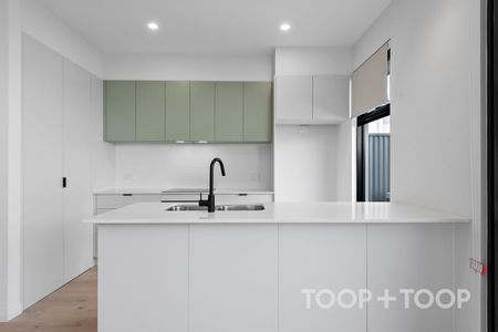Modern Living in Brompton - Photo 2
