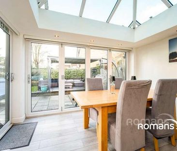 Peggotty Place, Owlsmoor, Sandhurst, Berkshire, GU47 - Photo 5