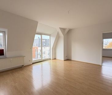 Helle Zweiraumwohnung mit Einbauküche in Zwickau - Foto 1