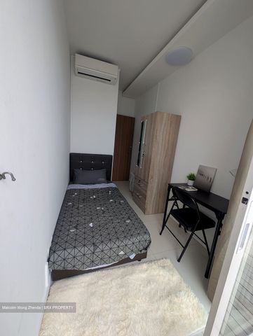 The Centris (D22), Apartment - For Rent - Photo 2