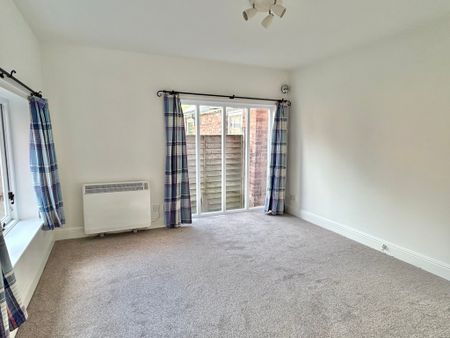 3 bedroom Three Bedroom Barn Conversion to rent - Photo 2