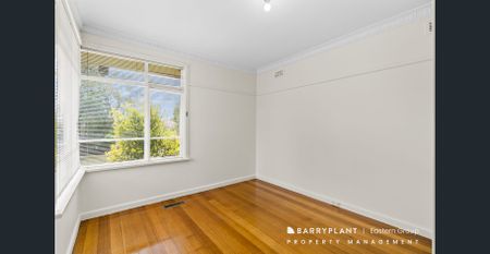 Bright & Spacious Home in Heidelberg Heights - Photo 4