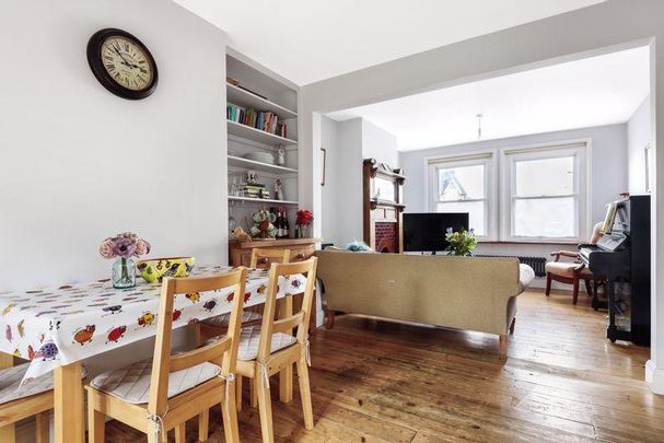 3 bedroom semi-detached house to rent - Photo 1