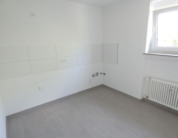 Ideale Erdgeschoss-Wohnung mit Balkon *wird demnächst modernisiert* - Photo 1