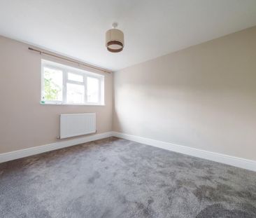 3 bedroom apartment to rent - Photo 3