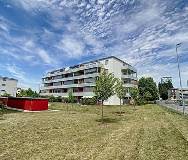 MAGNIFIQUE LOGEMENT PROCHE DU LAC DE NEUCHATEL - Foto 2