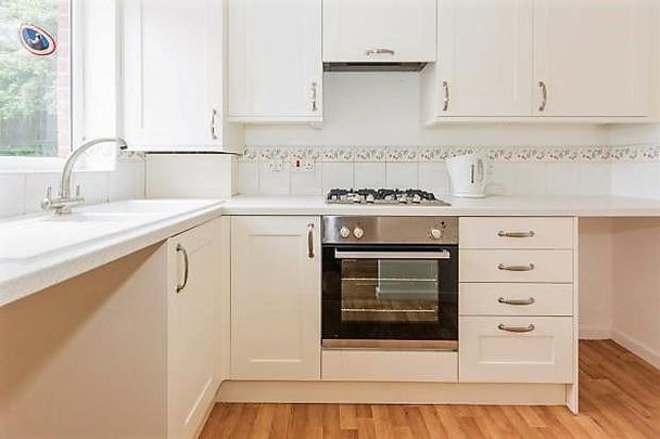 2 bedroom terraced house to rent - Photo 1