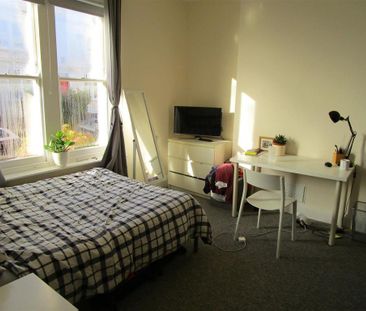 6 bedroom terraced house to rent - Photo 5