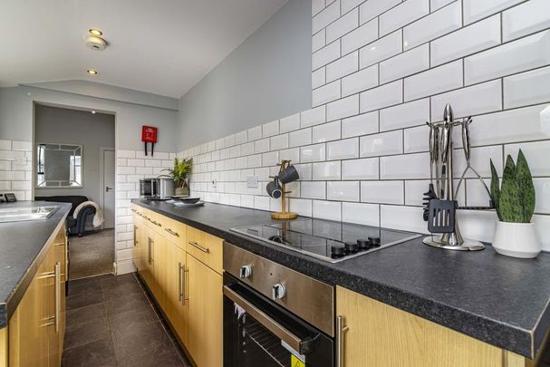 3 bedroom terraced house to rent - Photo 1