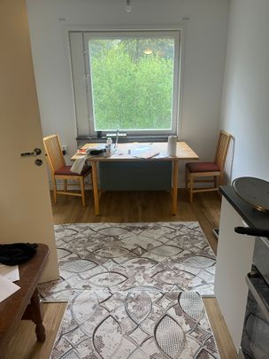 Alhagsvägen, Norsborg - Photo 1
