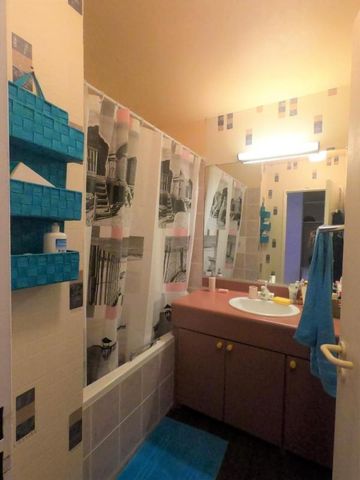 Location Appartement 2 pièces 51m² POITIERS 86000 - Photo 3