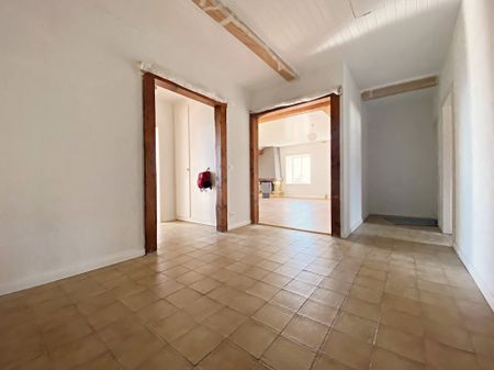 Charmant appartement de 4.5 pièces avec vue sur les montagnes - Photo 2