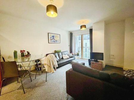 1 bedroom flat to rent - Photo 2