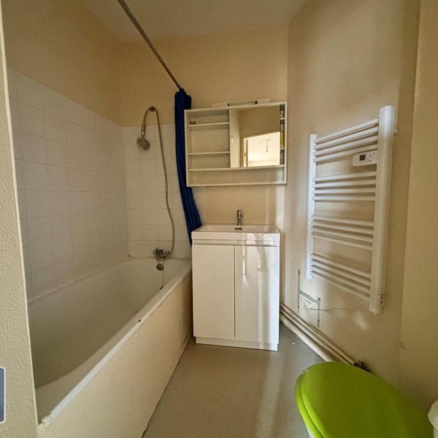 Location Appartement 1 pièce 24m² POITIERS 86000 - Photo 1