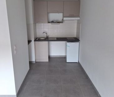 T2 AVEC TERRASSE ET PKG - Photo 1