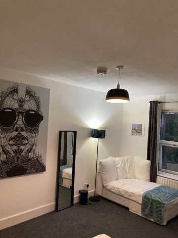 Room in a Shared House, London, E17 - Photo 2