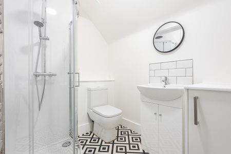 Harold Road, London, SE19 - Photo 4