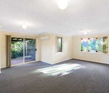 Quality villa in sought after location - Photo 1