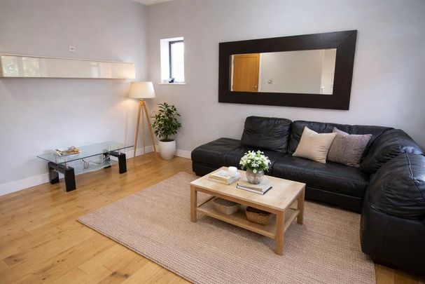 2 bedroom maisonette to rent - Photo 1