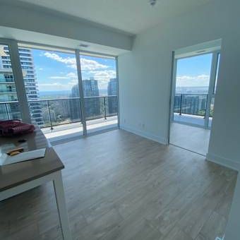 70 ANNIE CRAIG DR. #4108 - 1BED+DEN/2BATH, STUNNING VIEWS, PARKING, - Photo 1