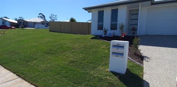 3 Bedroom Home in Flinders View - Photo 2