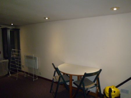 Middleborough Road, Coundon, Coventry, West Midlands, CV1 - Photo 3