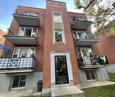 3 Bedroom - 5100 Avenue Bourbonnière, Montréal - Photo 2