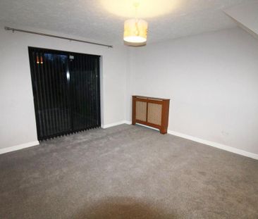 2 bedroom terraced house to rent - Photo 2