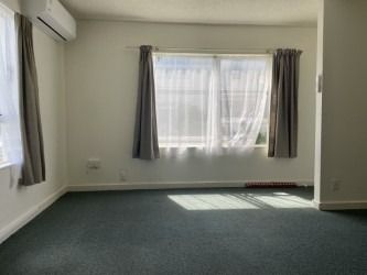 BEDSIT - NAENAE COURT - Photo 2