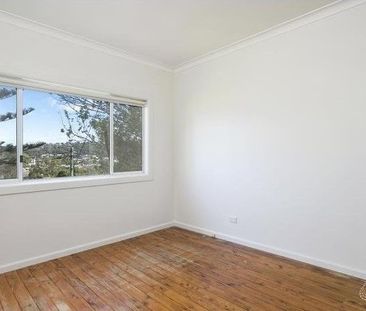 12 Brookvale Avenue, Brookvale NSW 2100 - House For Rent | Domain - Photo 1