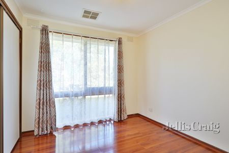 7 Wallace Road, Wantirna South - Photo 4