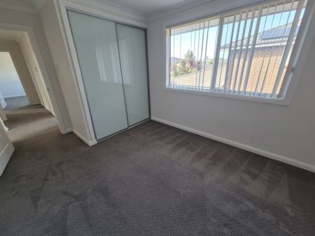 A Stunning 4 Bedroom Family Home, You Don't Want To Miss Out On!!! - Photo 2