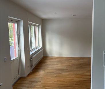 Vargbacksvägen 14, Ingarö - Photo 1