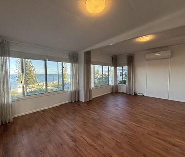 Perfect Waterfront Location! - Photo 3
