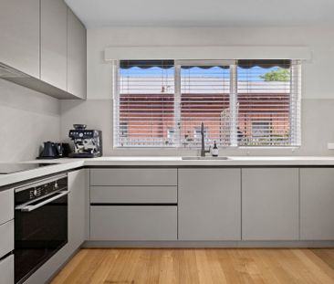 Light, Bright & Renovated - Photo 1