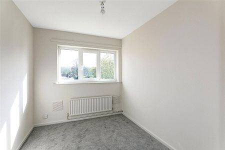 2 bedroom bungalow to rent - Photo 2