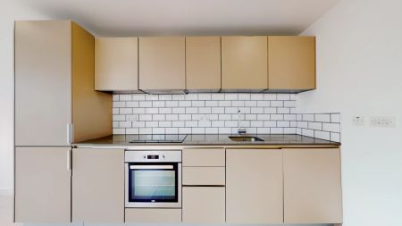 2 Bed 1 Bath - Photo 3