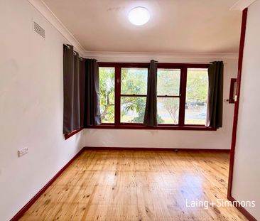 Comfortable family home in a convenient location - Photo 3