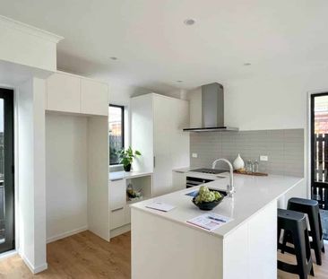 Modern Townhouse in the Heart of Hobsonville - Photo 5