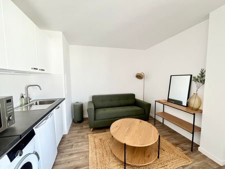 Location Appartement 1 pièce 28m² BUSSY ST GEORGES 77600 - Photo 2