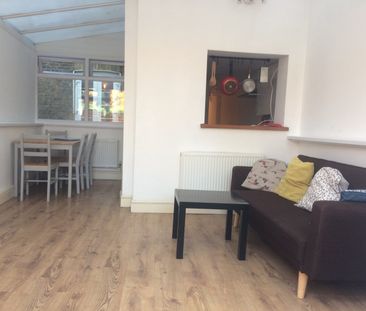 2 Bed Flat, London, SE15 - Photo 1