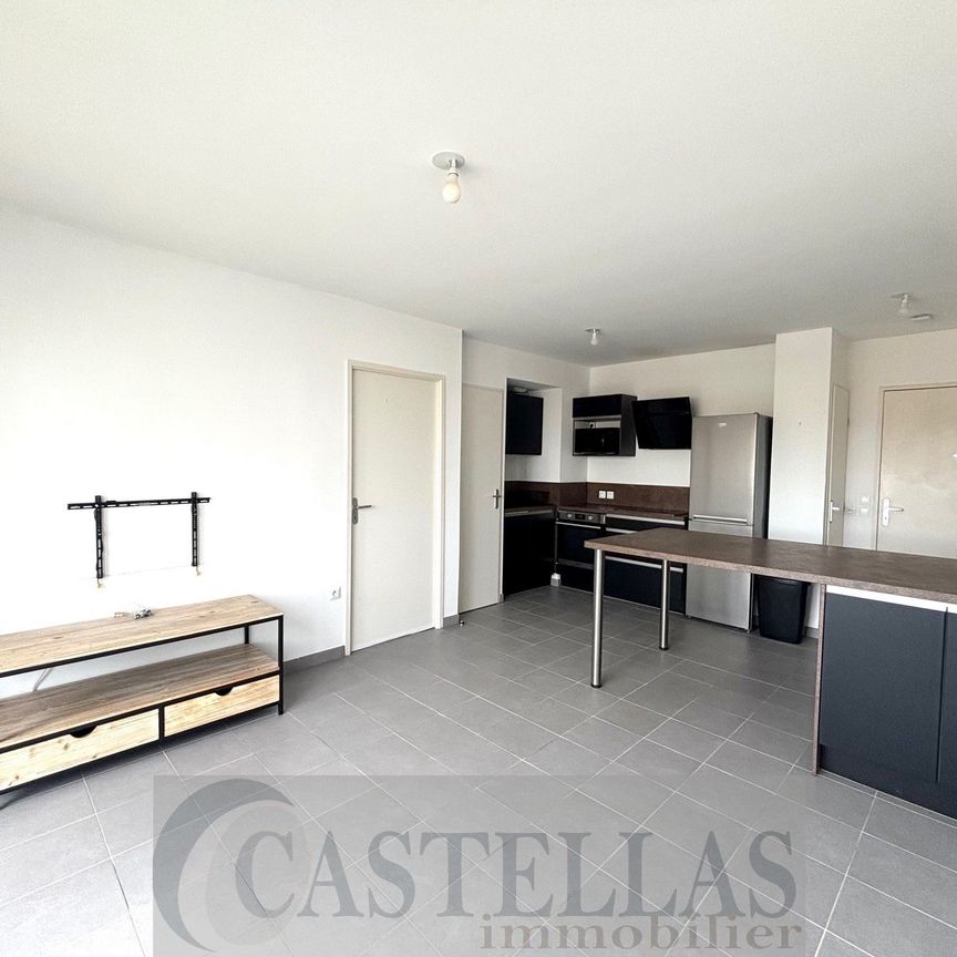 Location Appartement 2 pièces 38m² MARSEILLE 10ème - Photo 1