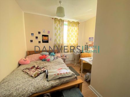 2 bedroom detached house to rent - Photo 4